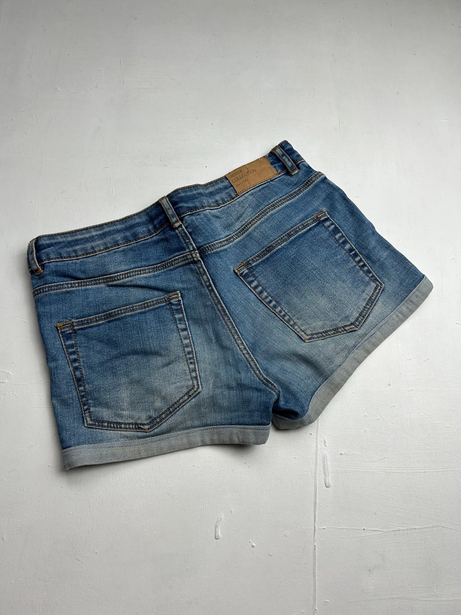 Baby blue denim low rise mini short (XS/S)