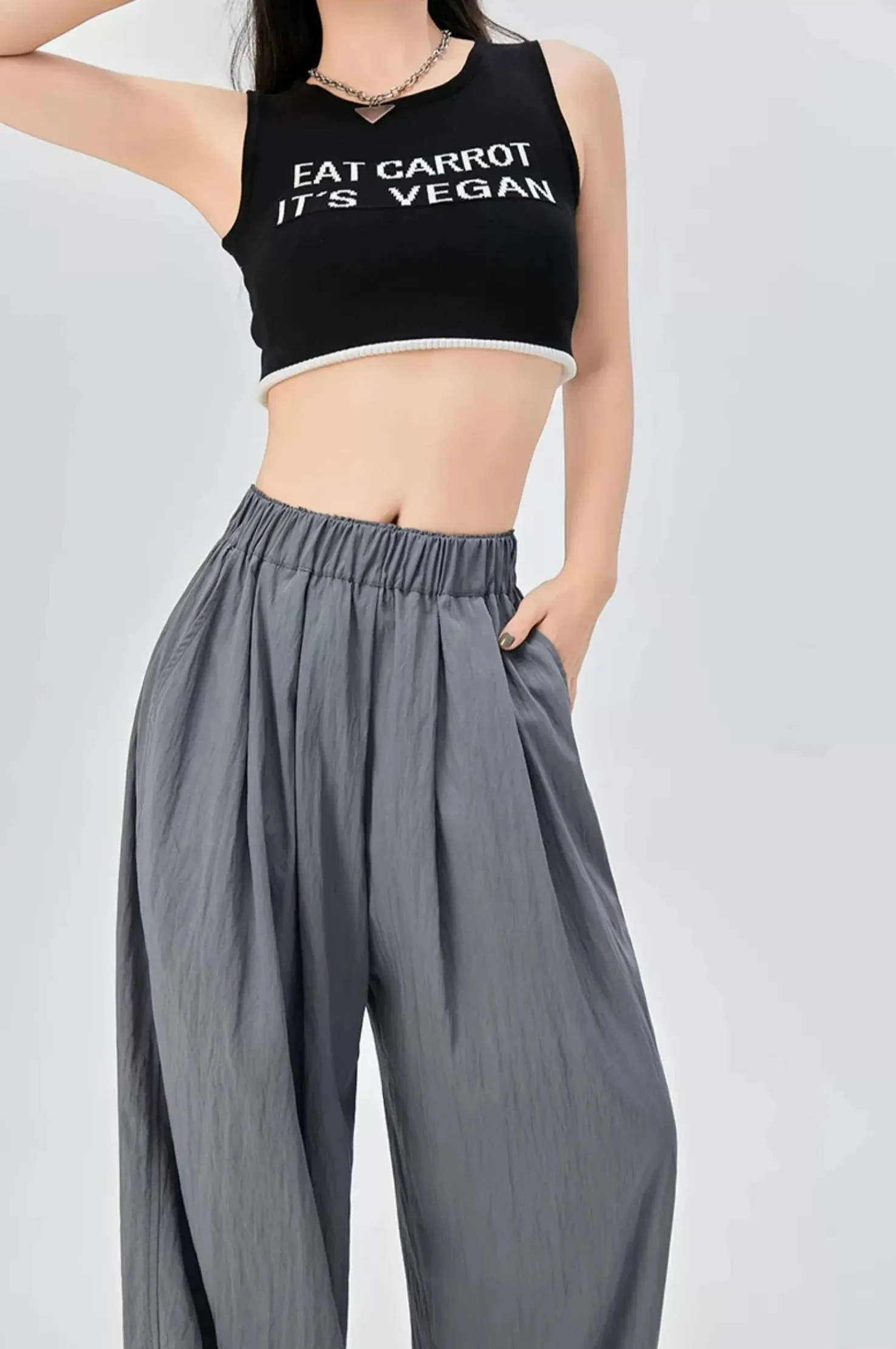 Elastic Waist Pleated Trousers with Pockets