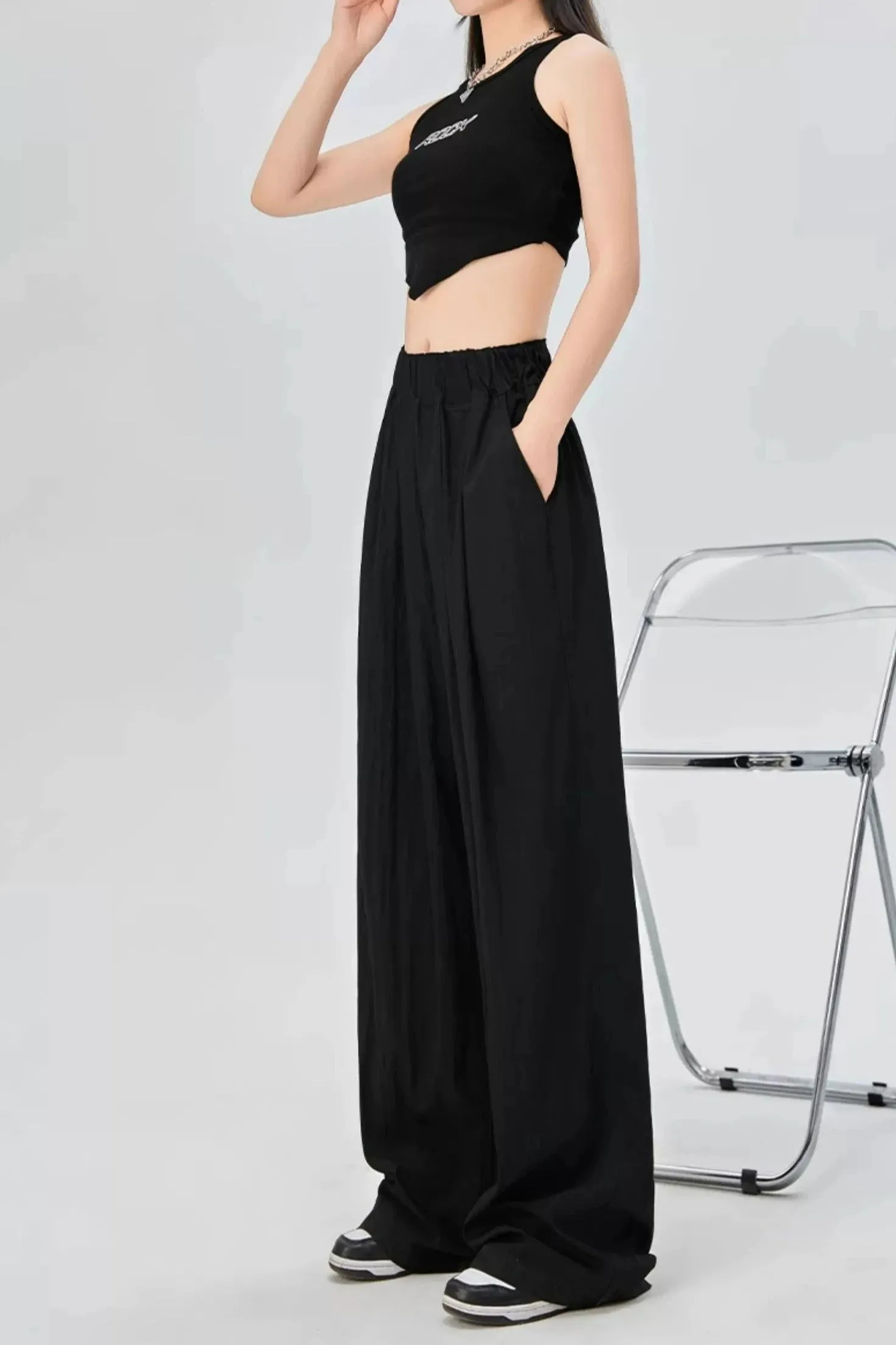 Elastic Waist Pleated Trousers with Pockets