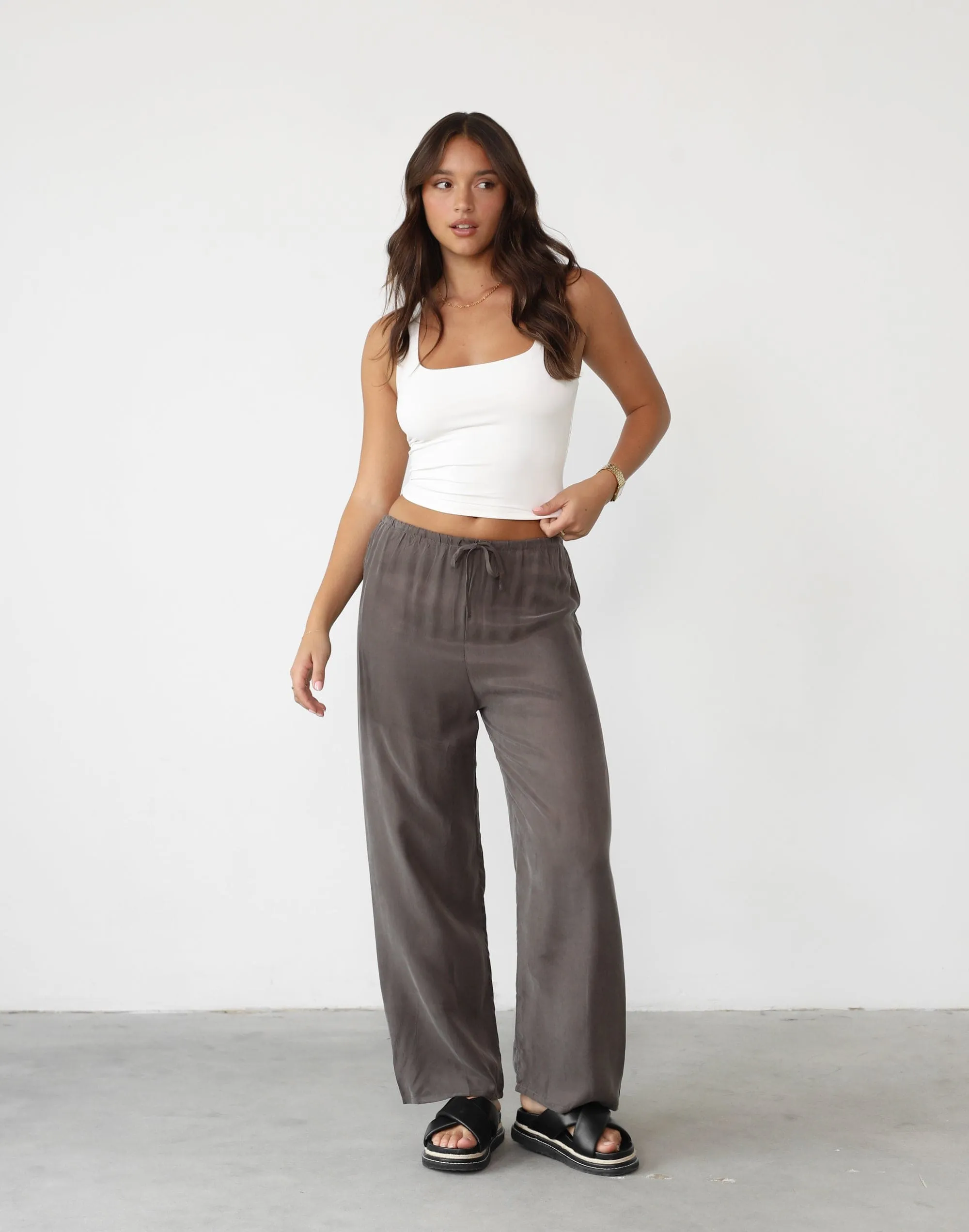 Elska Pants (Warm Grey)