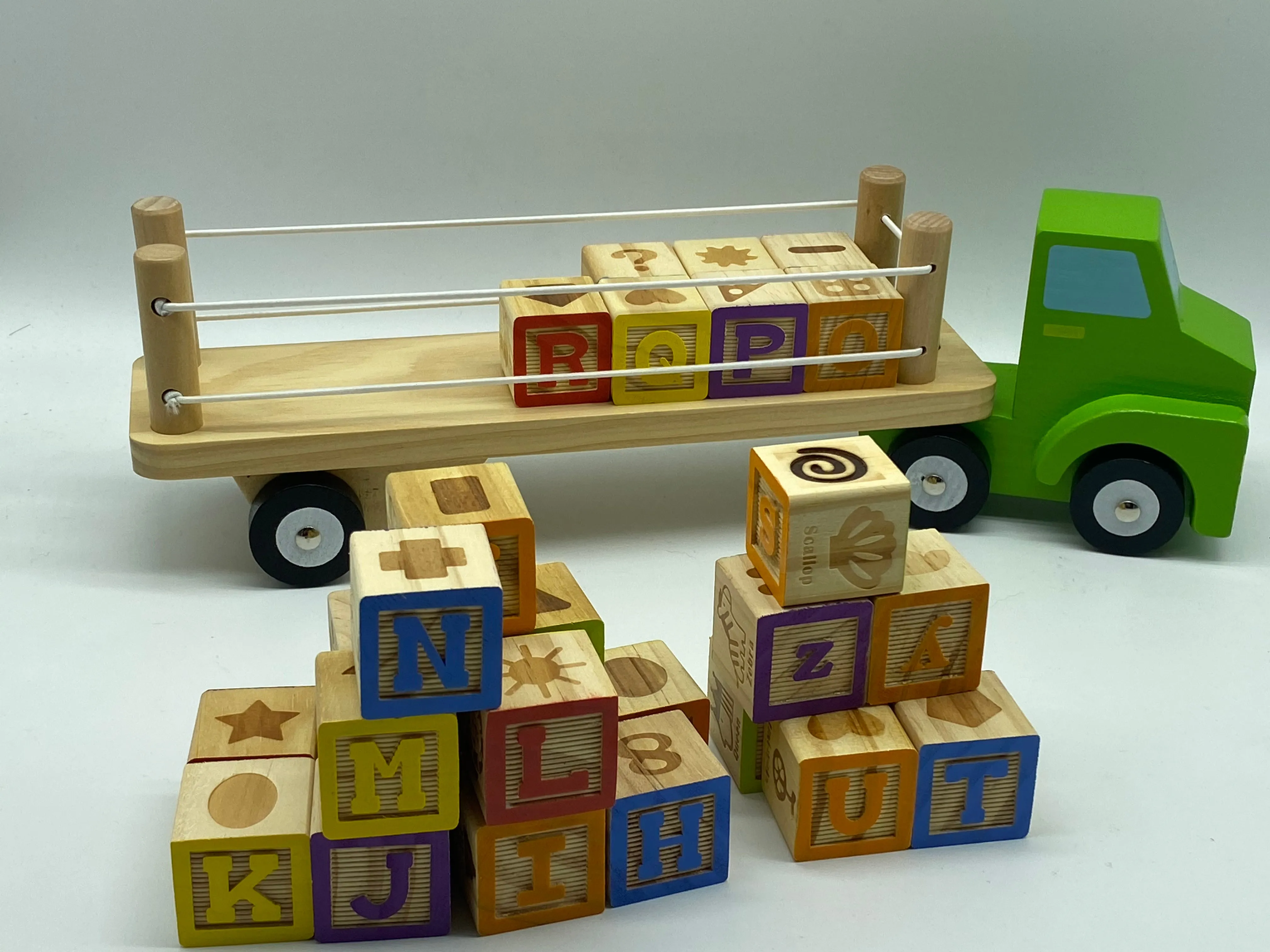 Learning toy Truck: Wooden kids alphabet and numbers toy truck